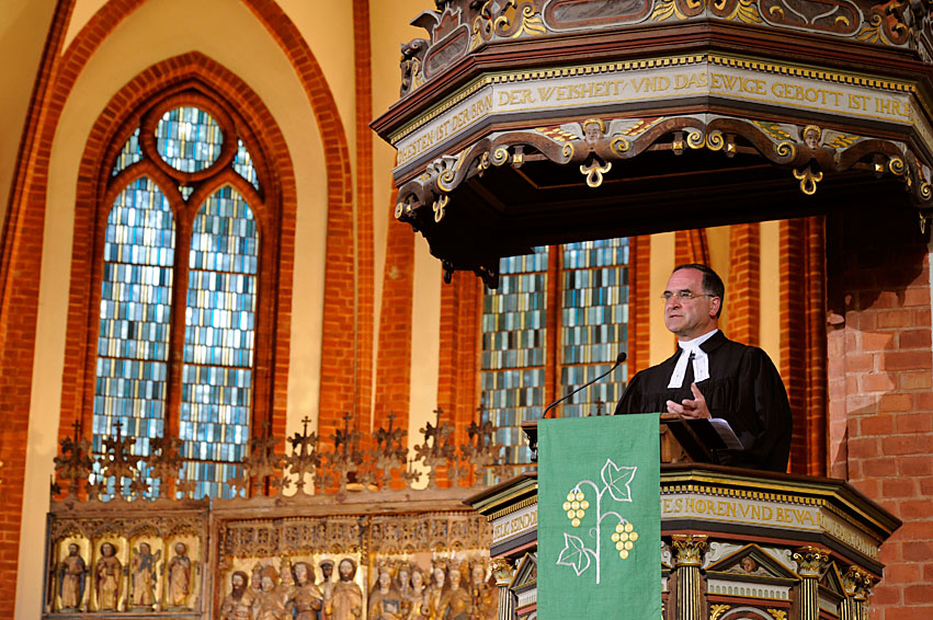 EKD-Aktion "366+1, Kirche klingt 2012" ist in Warnemuende