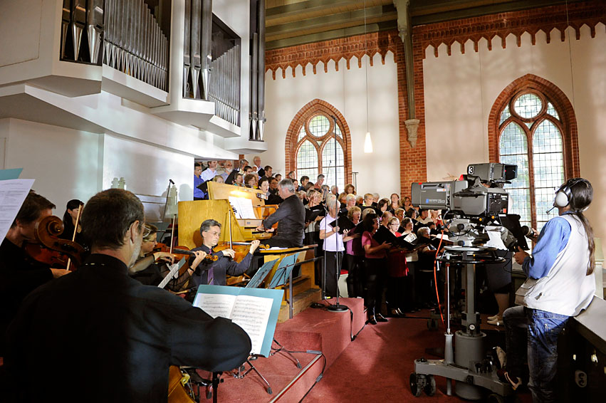EKD-Aktion "366+1, Kirche klingt 2012" ist in Warnemuende